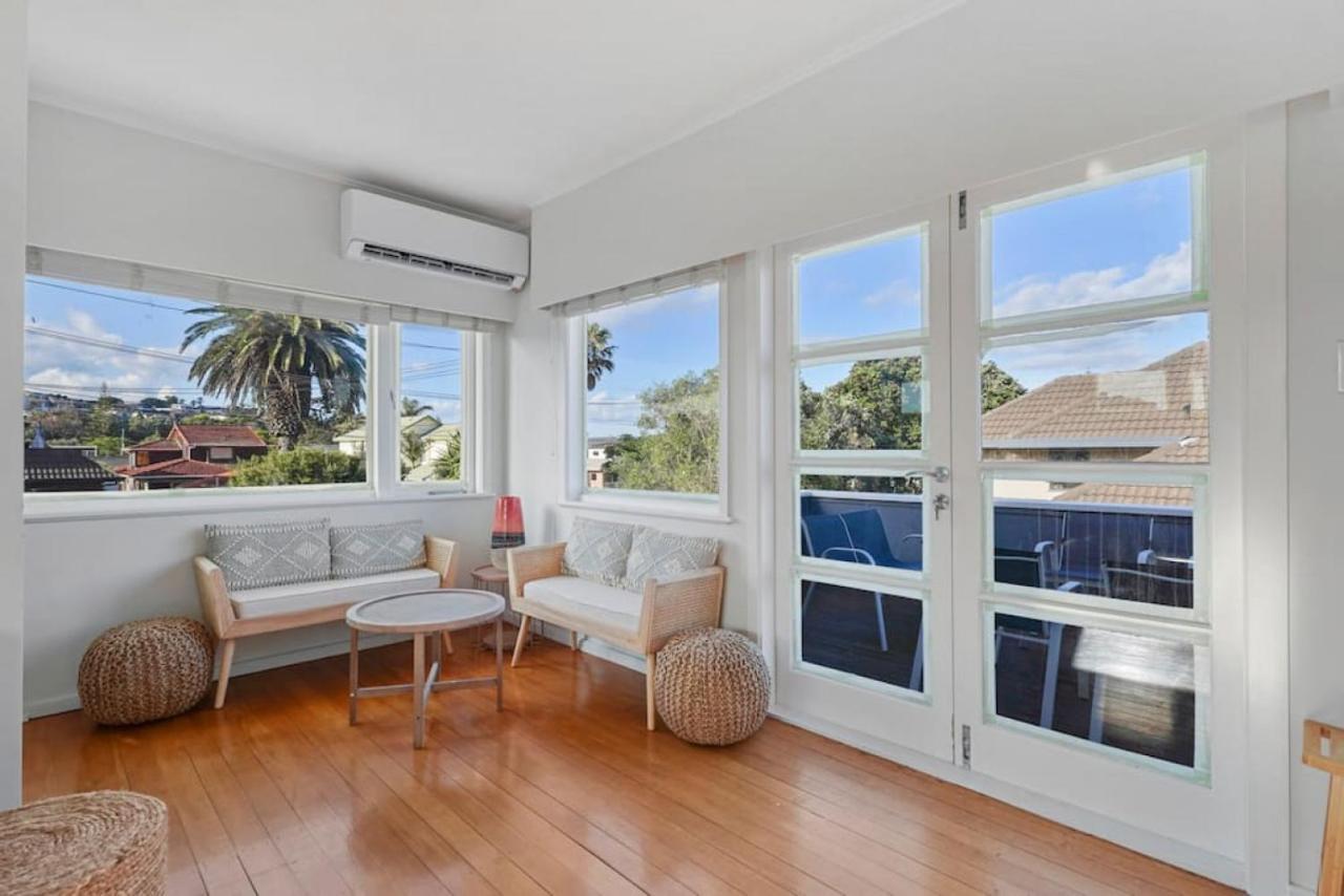 Amazing Home By Beach - Fully Aircon-Ed - Wifi Auckland Exterior photo