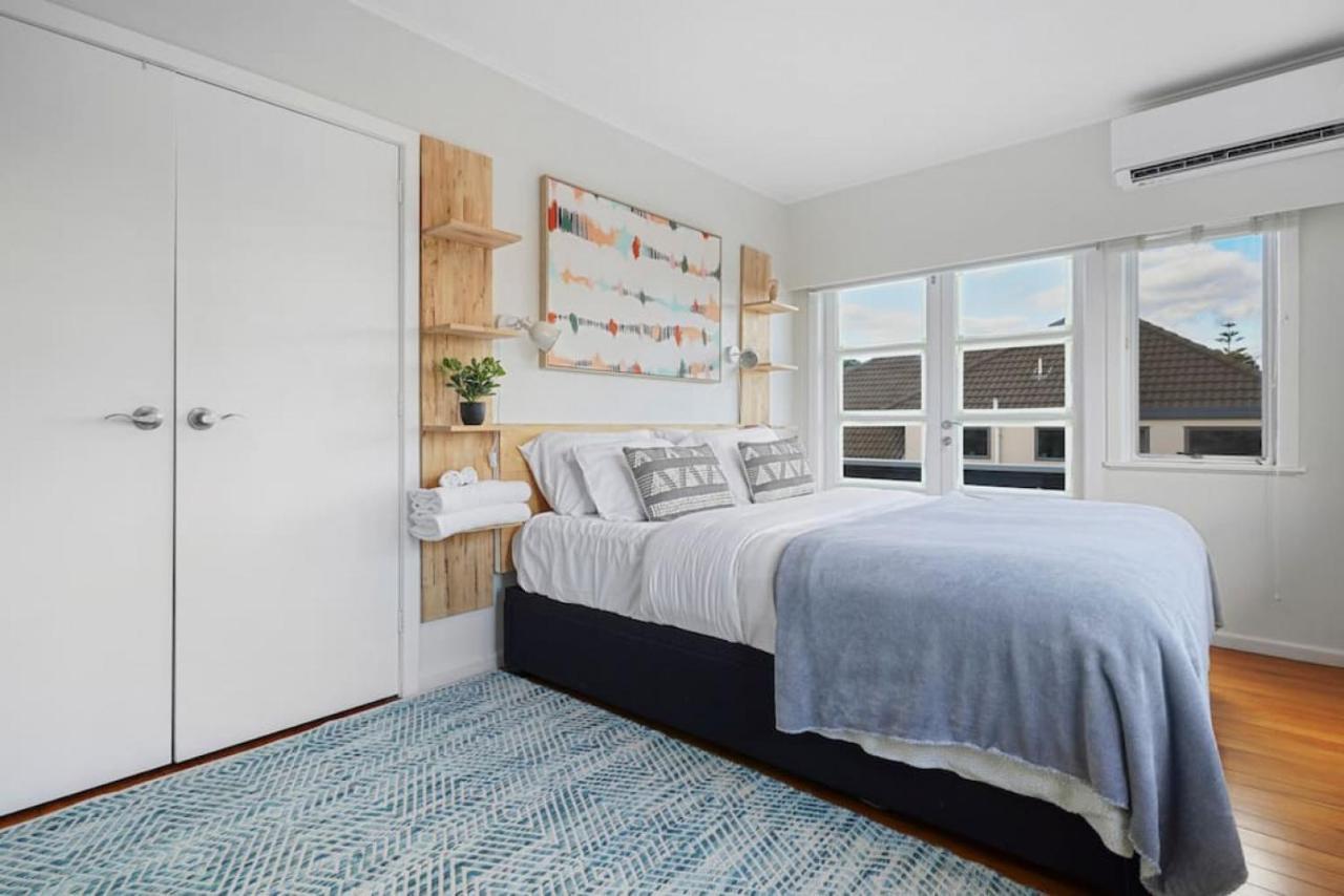 Amazing Home By Beach - Fully Aircon-Ed - Wifi Auckland Exterior photo
